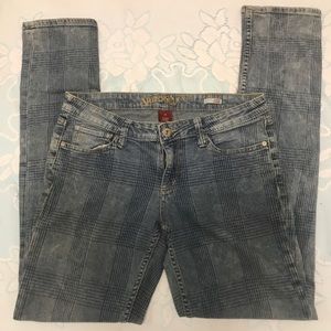 5/$25 - Arizona Jean Co. Jeans